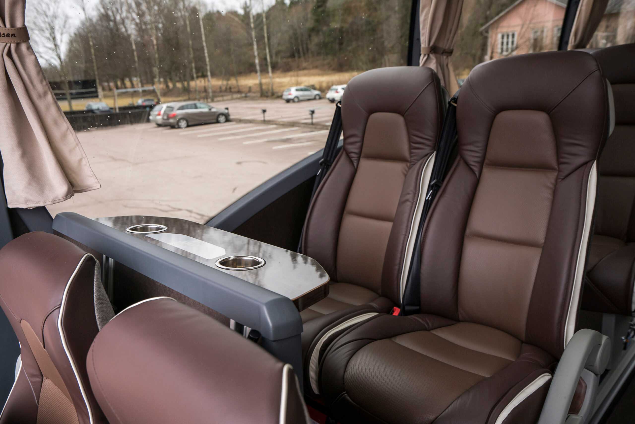 https://admin.jenssenmobility.no/wp-content/uploads/2022/09/jenssen-turbuss-vip-7-scaled.jpg