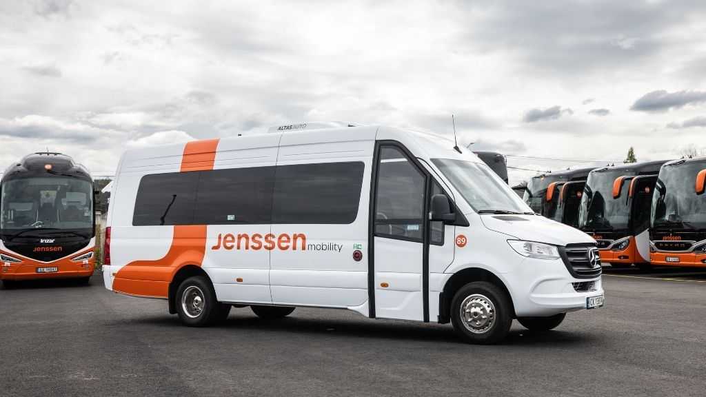 https://admin.jenssenmobility.no/wp-content/uploads/2022/05/jenssen_minibuss.jpg