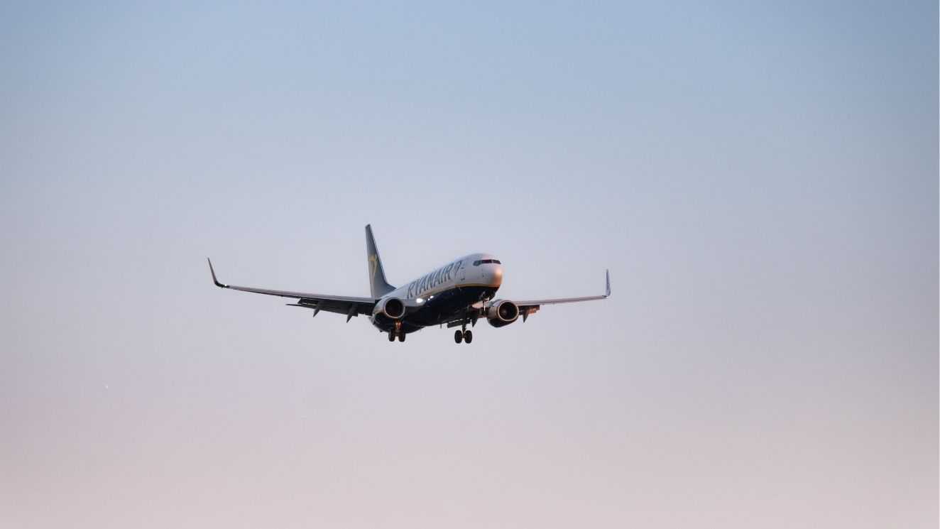 https://admin.jenssenmobility.no/wp-content/uploads/2025/09/flytransport-jenssen.jpg